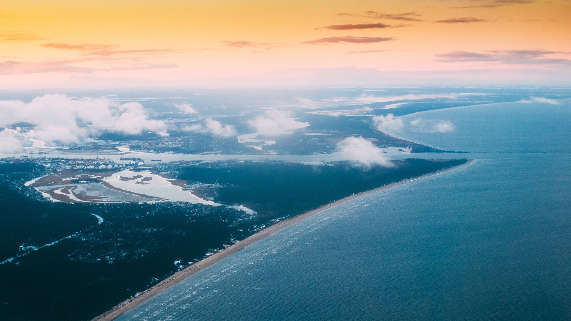Building in the open: how a long-term picture of the Gulf of Riga's waters gets made