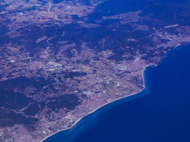 Linking Land and Sea: The Mediterranean Water Cycle Use Case